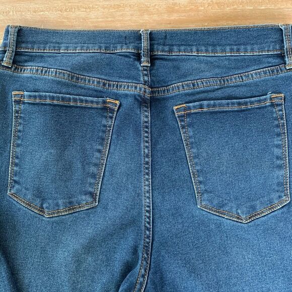 Juicy Couture Mid Rise Side white Stripe Flare frayed hem  jeans - Picture 6 of 8